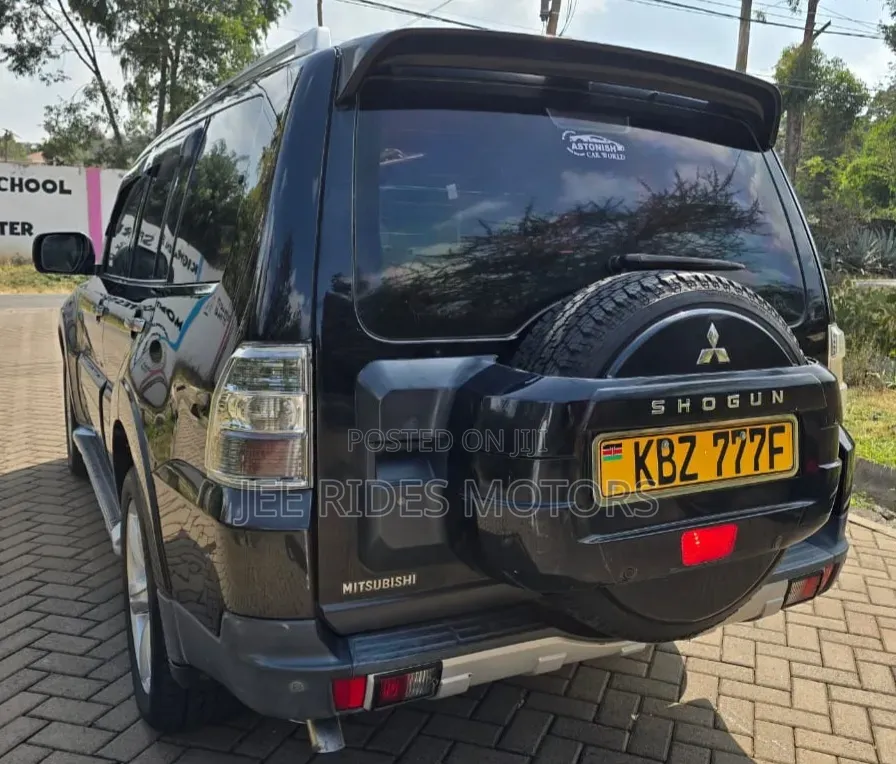 Mitsubishi Shogun 2008 Matt Black