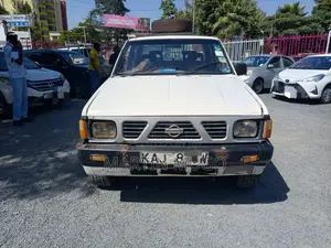 Nissan Navara 1997 White
