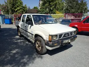 Nissan Navara 1997 White