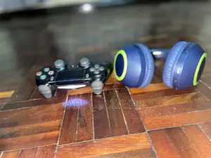 Ps4 Controller Plus Oraimo Headphones