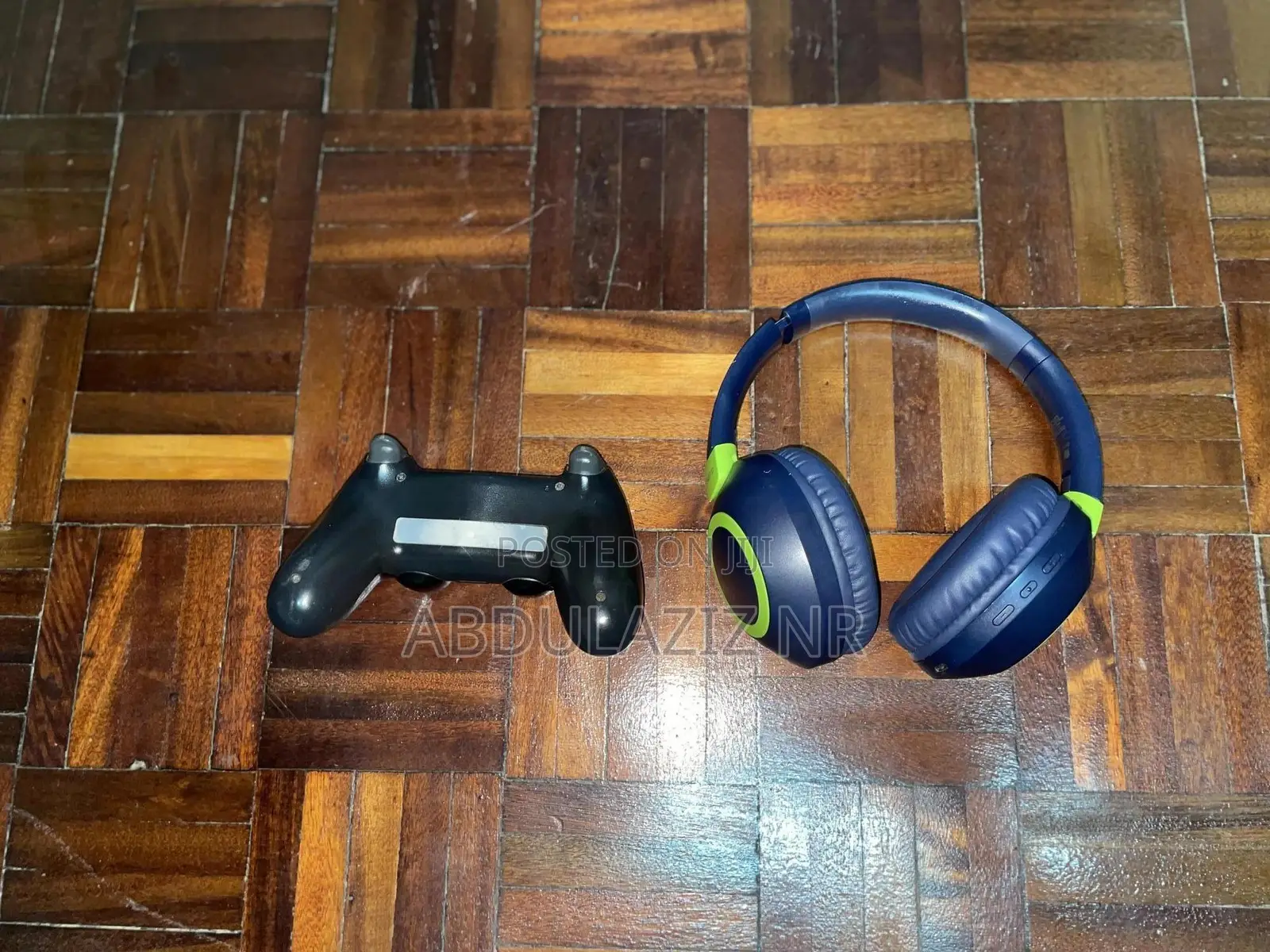 Ps4 Controller Plus Oraimo Headphones