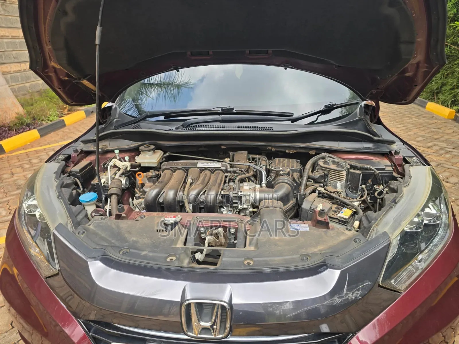 Honda Vezel 2015 Maroon