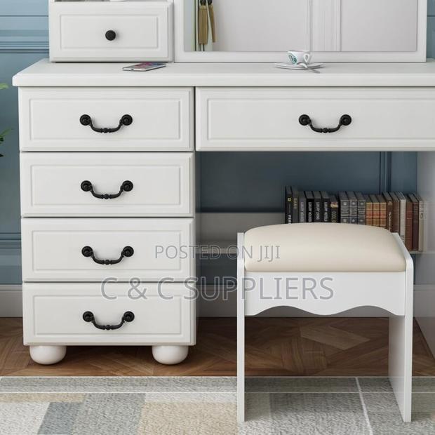 Bedroom Beauty Vanity Table - thumbnail 5