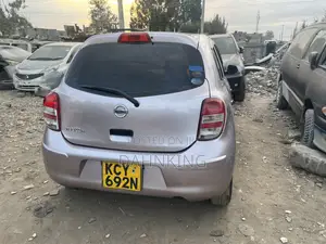 Nissan March 1.2 FWD 2013 Silver