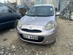 Nissan March 1.2 FWD 2013 Silver