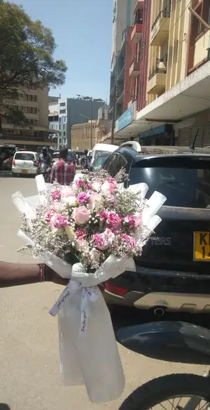Want to Impress Someone Special? Send a Luxury Flower Bouquet Today