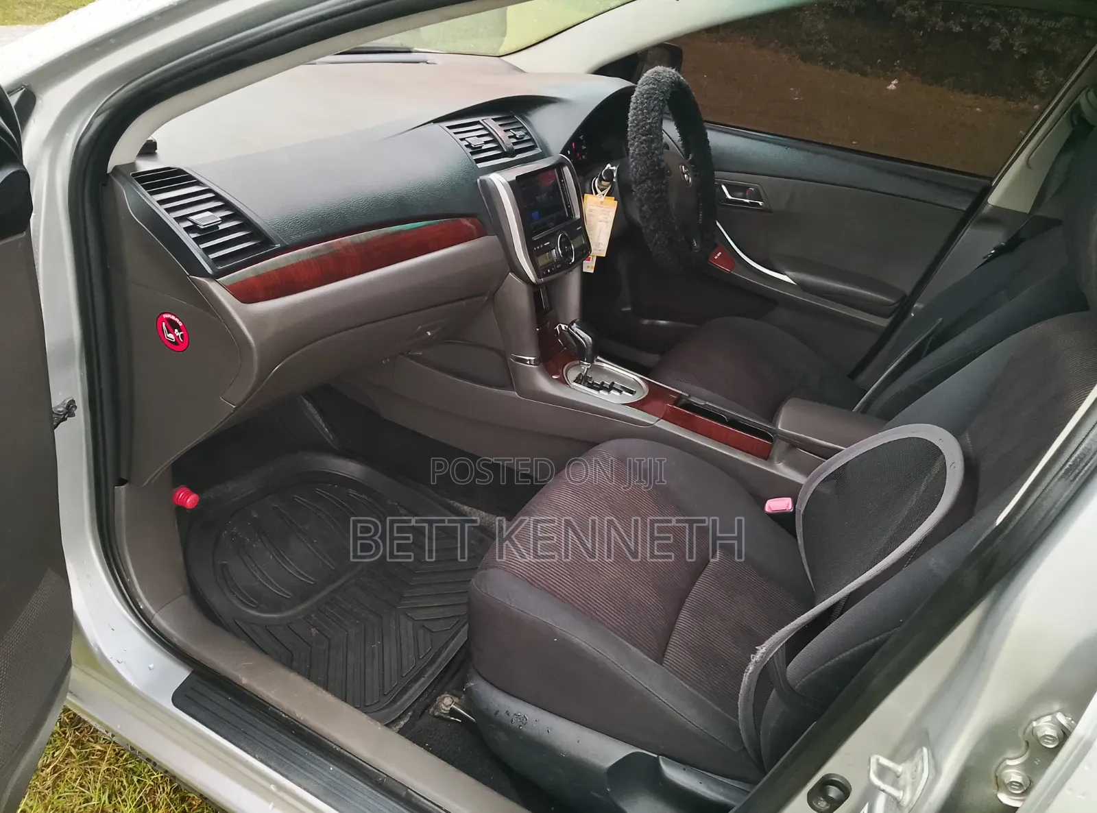 Toyota Premio 2014 Silver