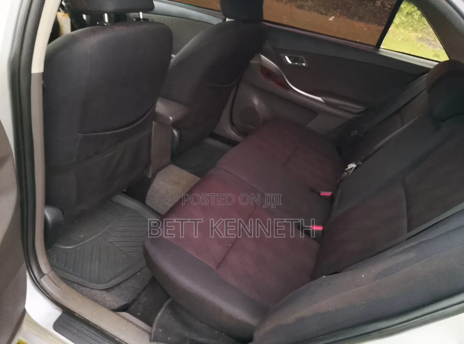Toyota Premio 2014 Silver