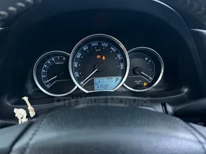 Toyota Auris 2014 Red