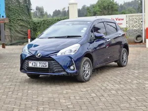Toyota Vitz 2019 Gray