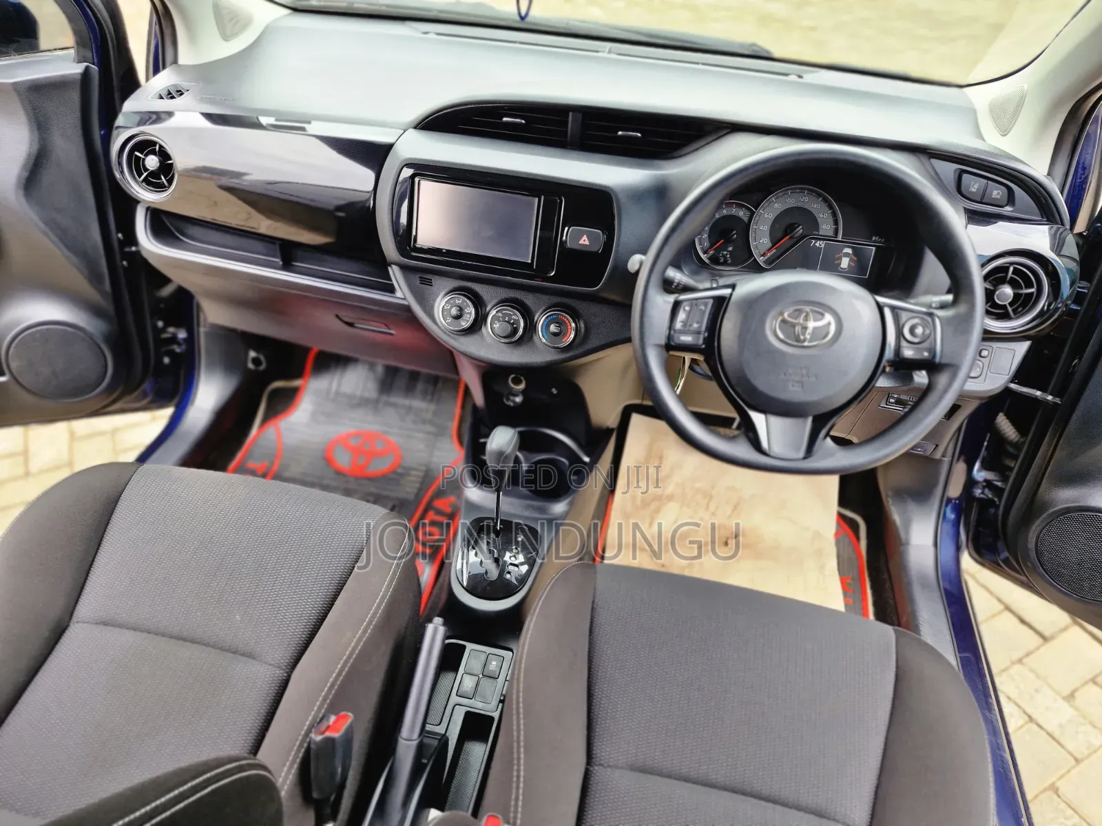Toyota Vitz 2019 Gray
