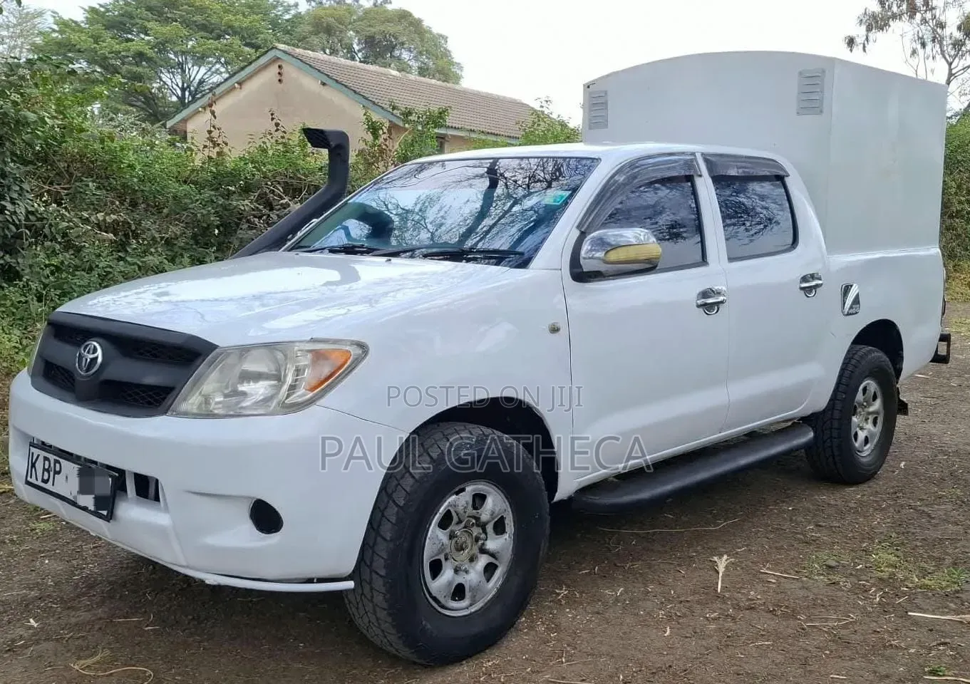 Toyota Hilux 2011 White