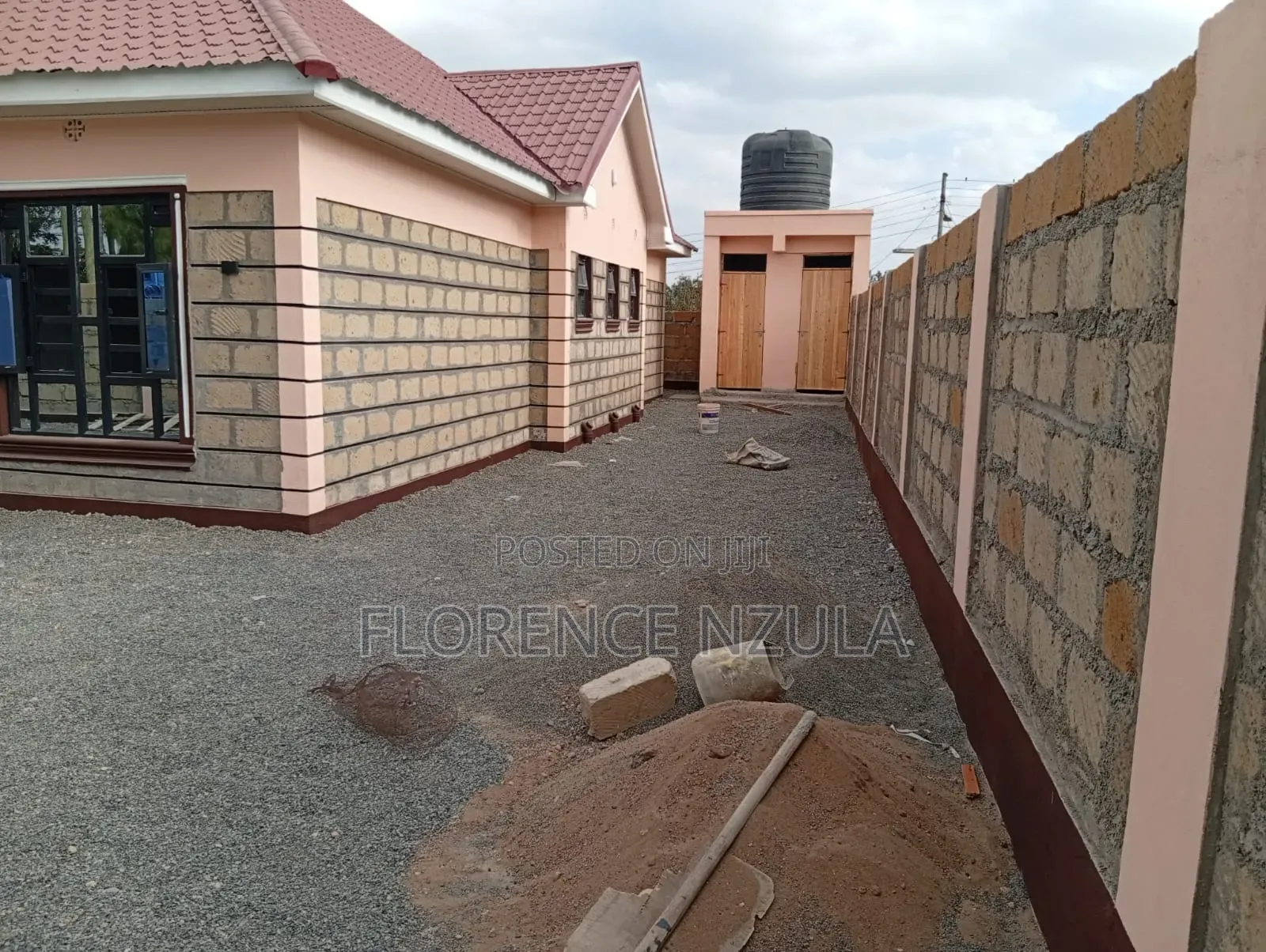 3bdrm Bungalow in Kiserian Town for sale