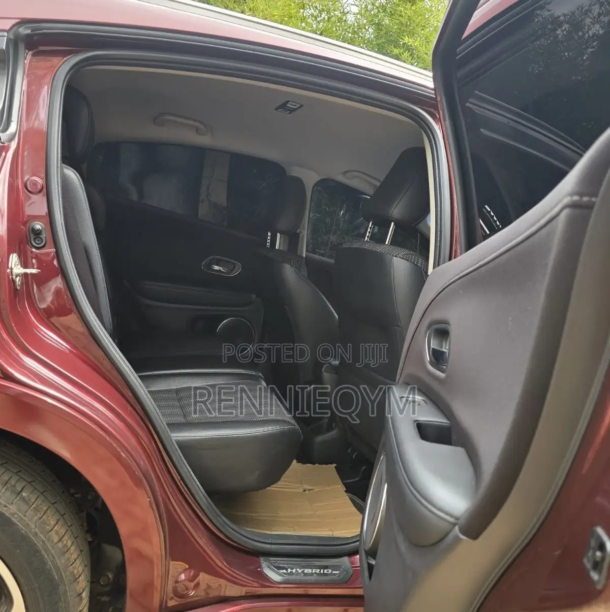 Honda Vezel 1.5 Hybrid 4WD 2015 Maroon