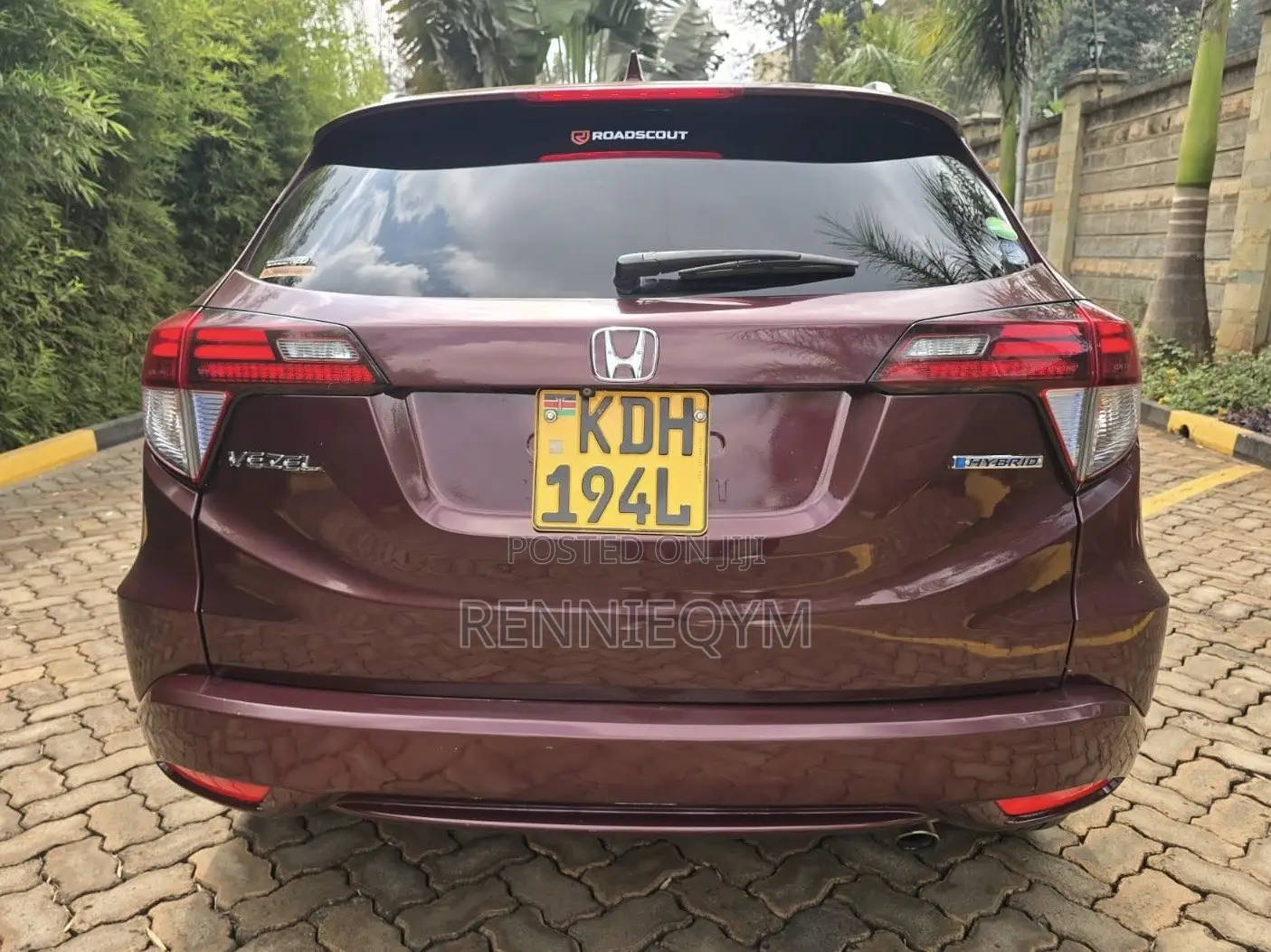 Honda Vezel 1.5 Hybrid 4WD 2015 Maroon