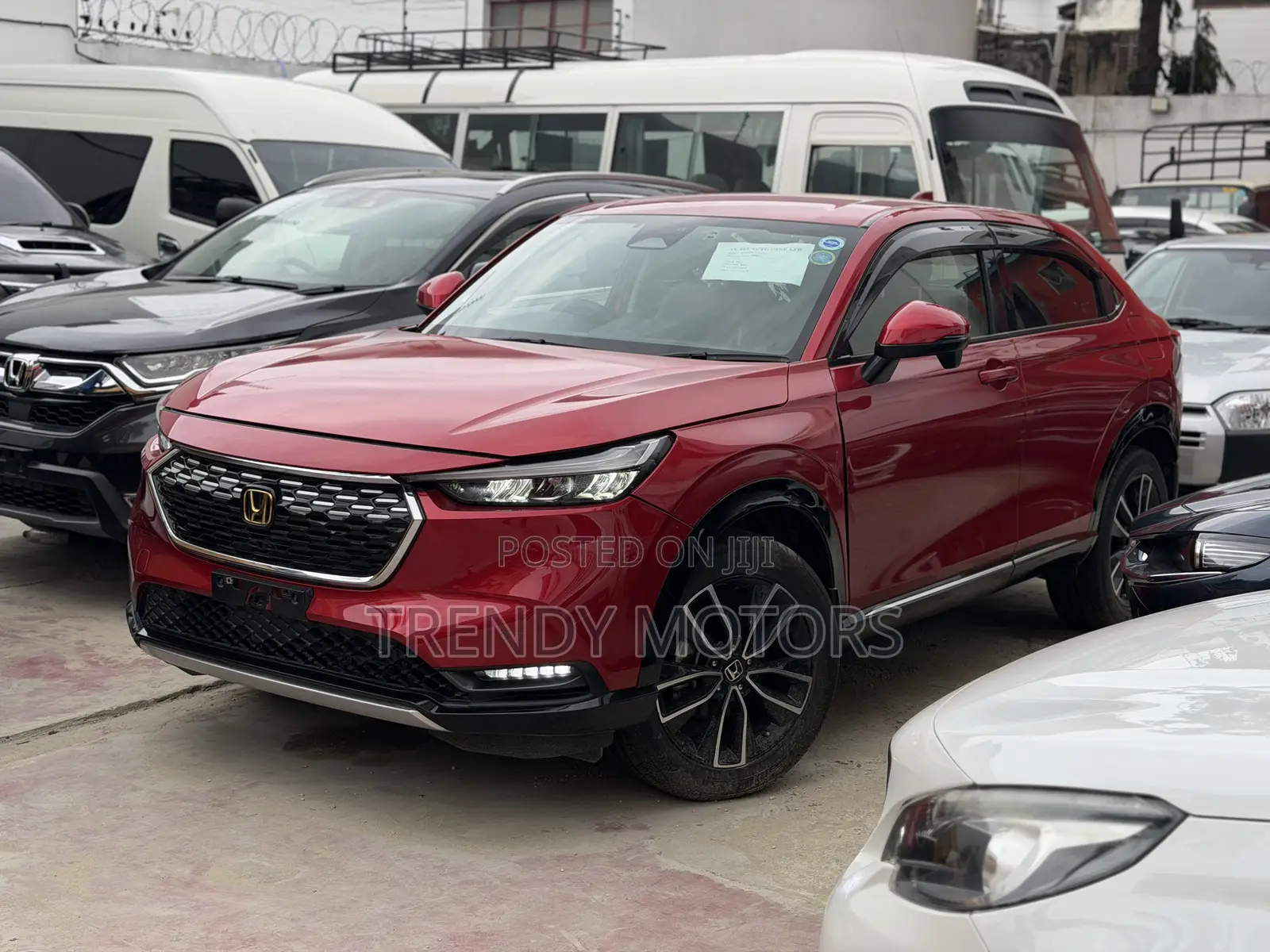 Honda Vezel 2021 Red