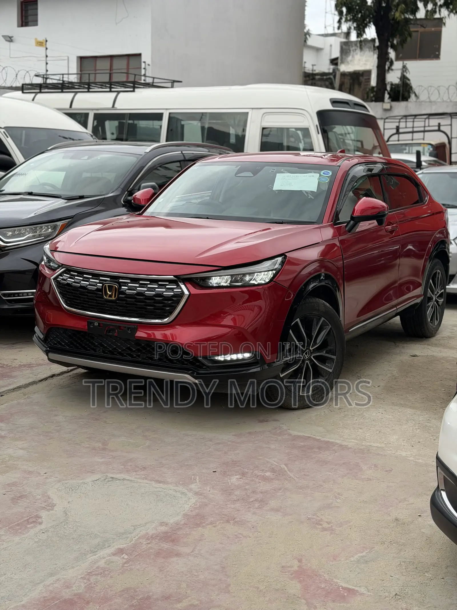 Honda Vezel 2021 Red