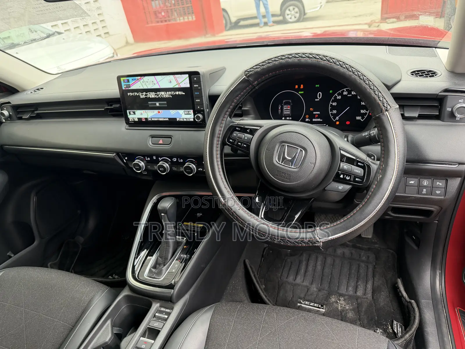 Honda Vezel 2021 Red
