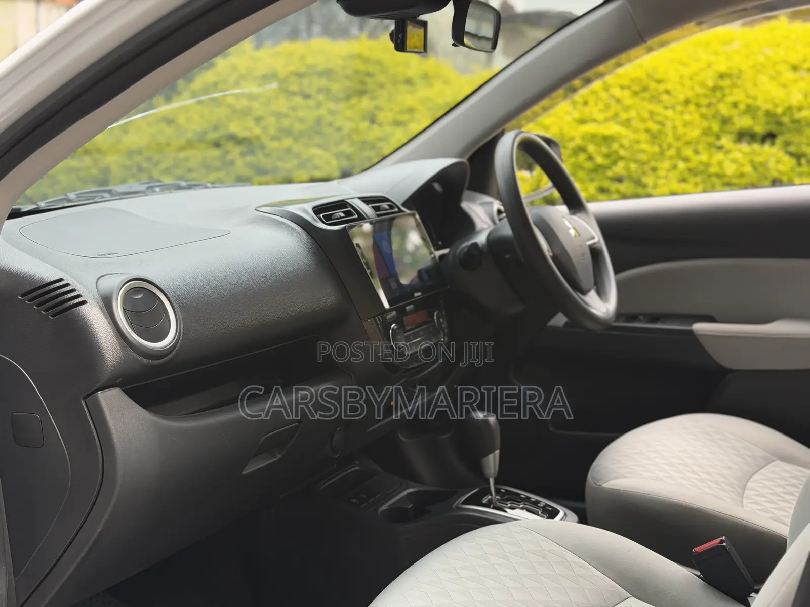 Mitsubishi Mirage 2020 Pearl