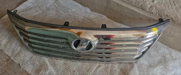 Toyota Vellfire Grill