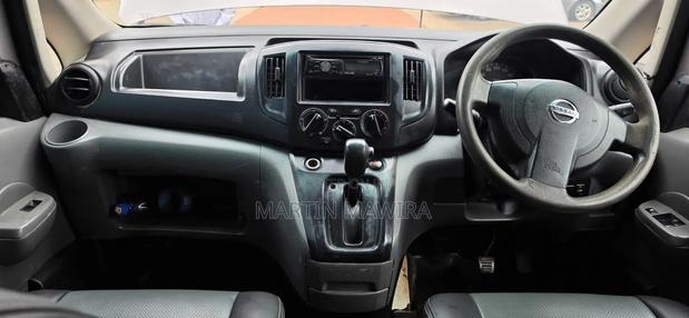 Nissan NV200 2012 White - thumbnail 7