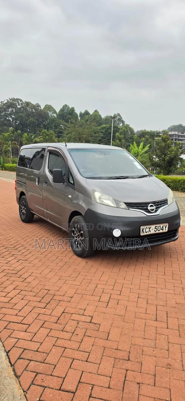Nissan NV200 2012 White - thumbnail 5