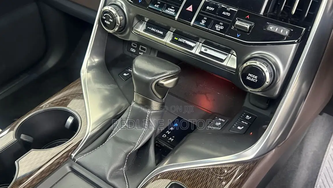 Lexus LX 500d 2023 Matt Black