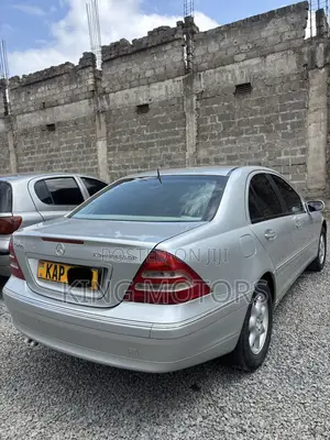 Mercedes-Benz C200 2003 Silver