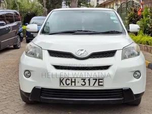 Toyota IST 2009 White
