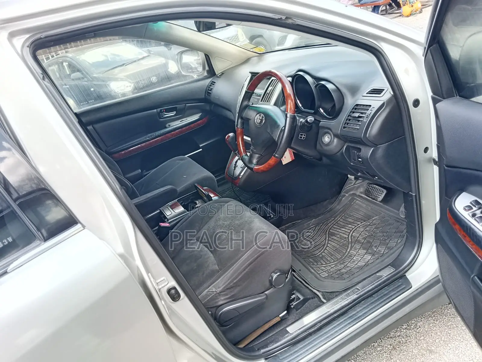 Toyota Harrier 2006 Silver