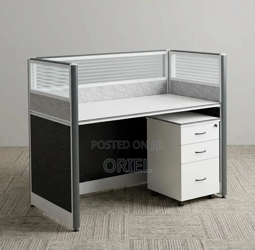 Office Workstation : 1-Seater Staff Workstation