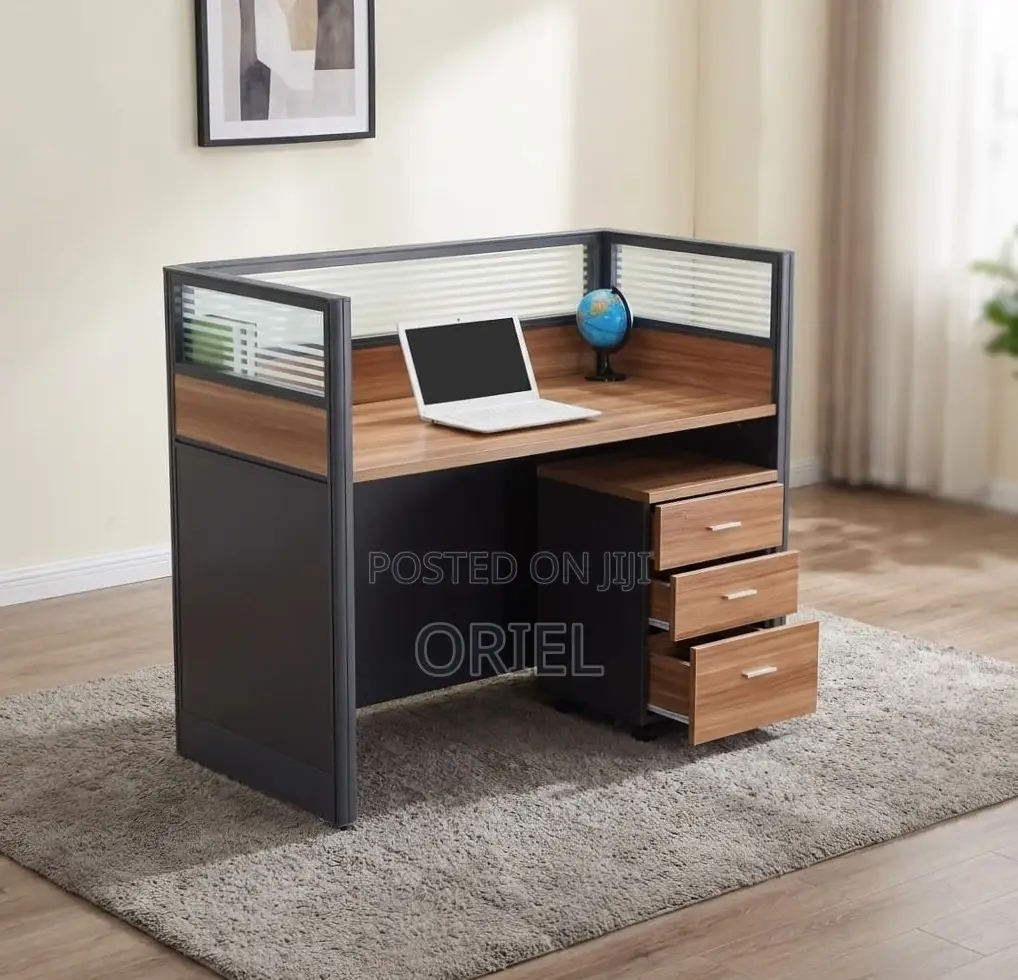 Office Workstation : 1-Seater Staff Workstation