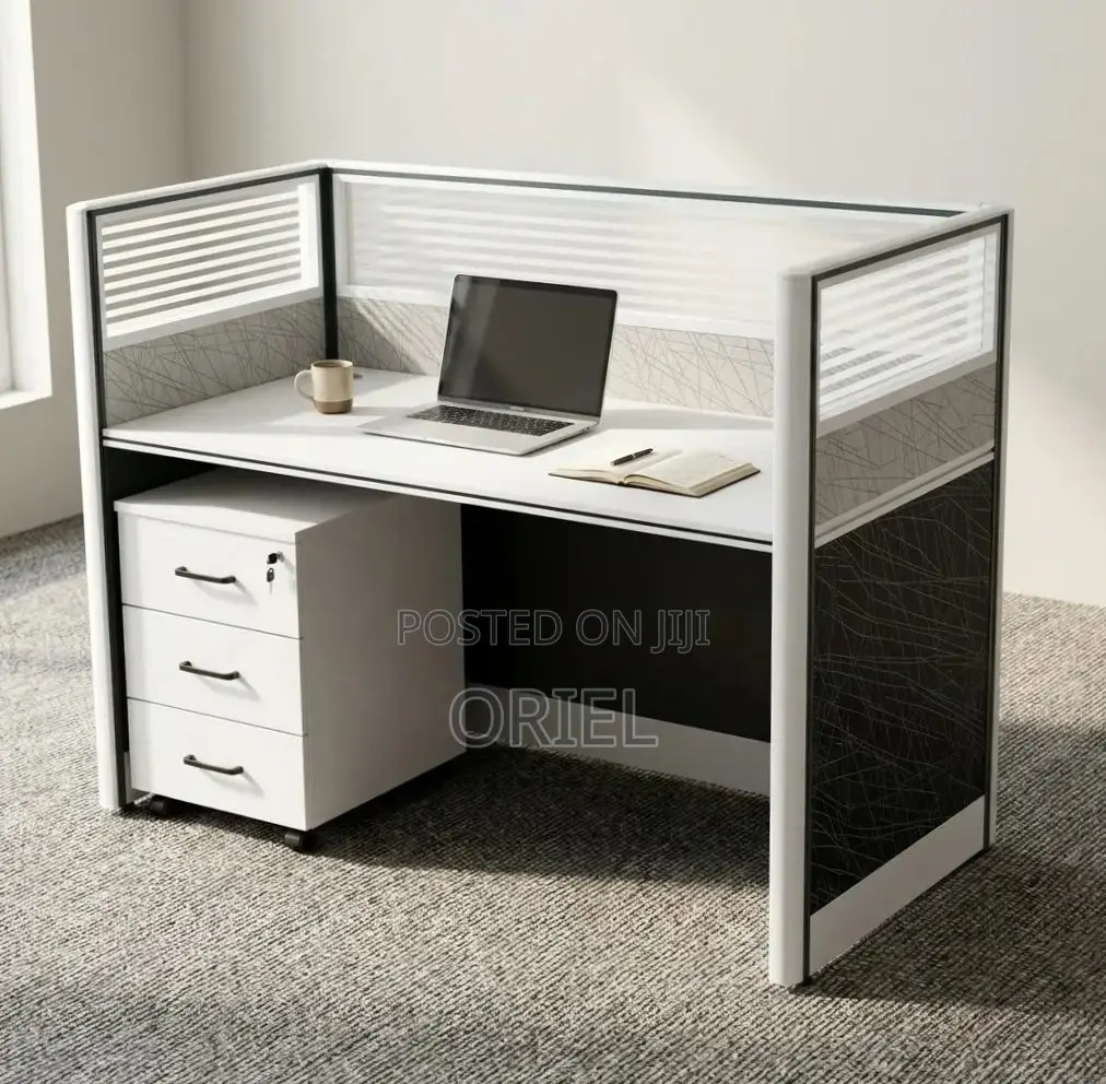 Office Workstation : 1-Seater Staff Workstation