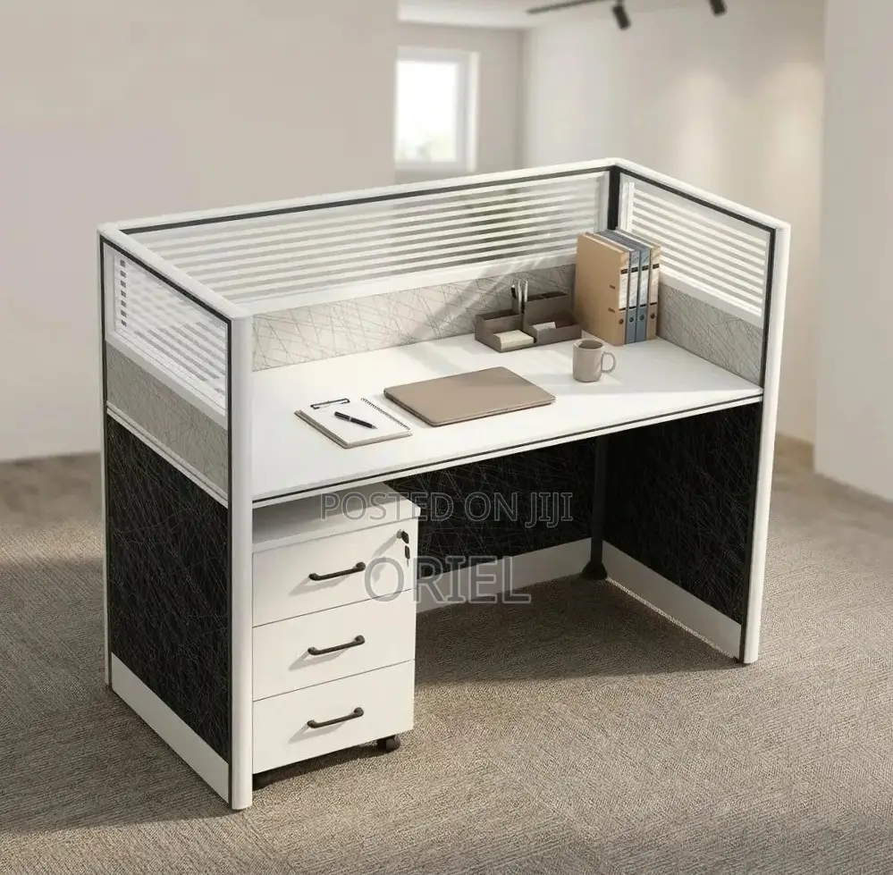 Office Workstation : 1-Seater Staff Workstation