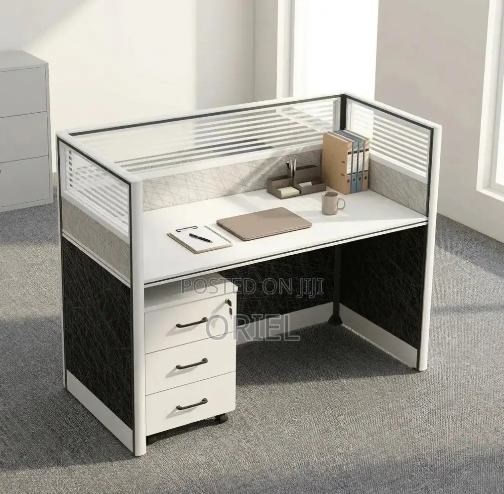Office Workstation : 1-Seater Staff Workstation