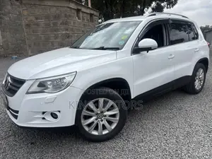 Volkswagen Tiguan 2011 White