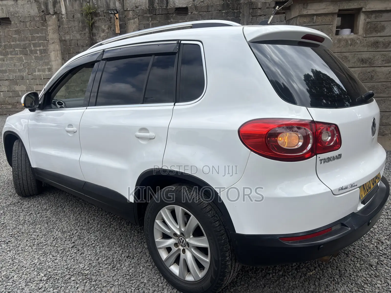Volkswagen Tiguan 2011 White
