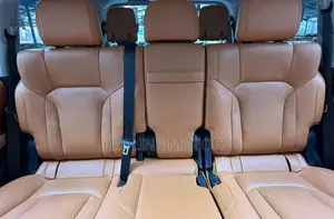 Lexus LX 570 AWD 2019 Blue