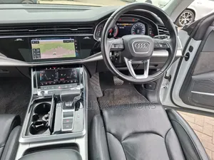 Audi Q8 3.0T Premium AWD quattro 2019 White