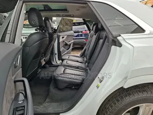 Audi Q8 3.0T Premium AWD quattro 2019 White
