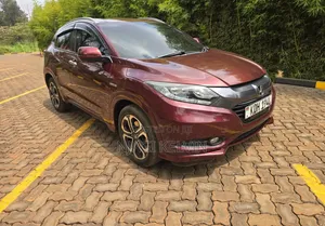 Honda Vezel 1.5 Hybrid 2WD 2015 Maroon