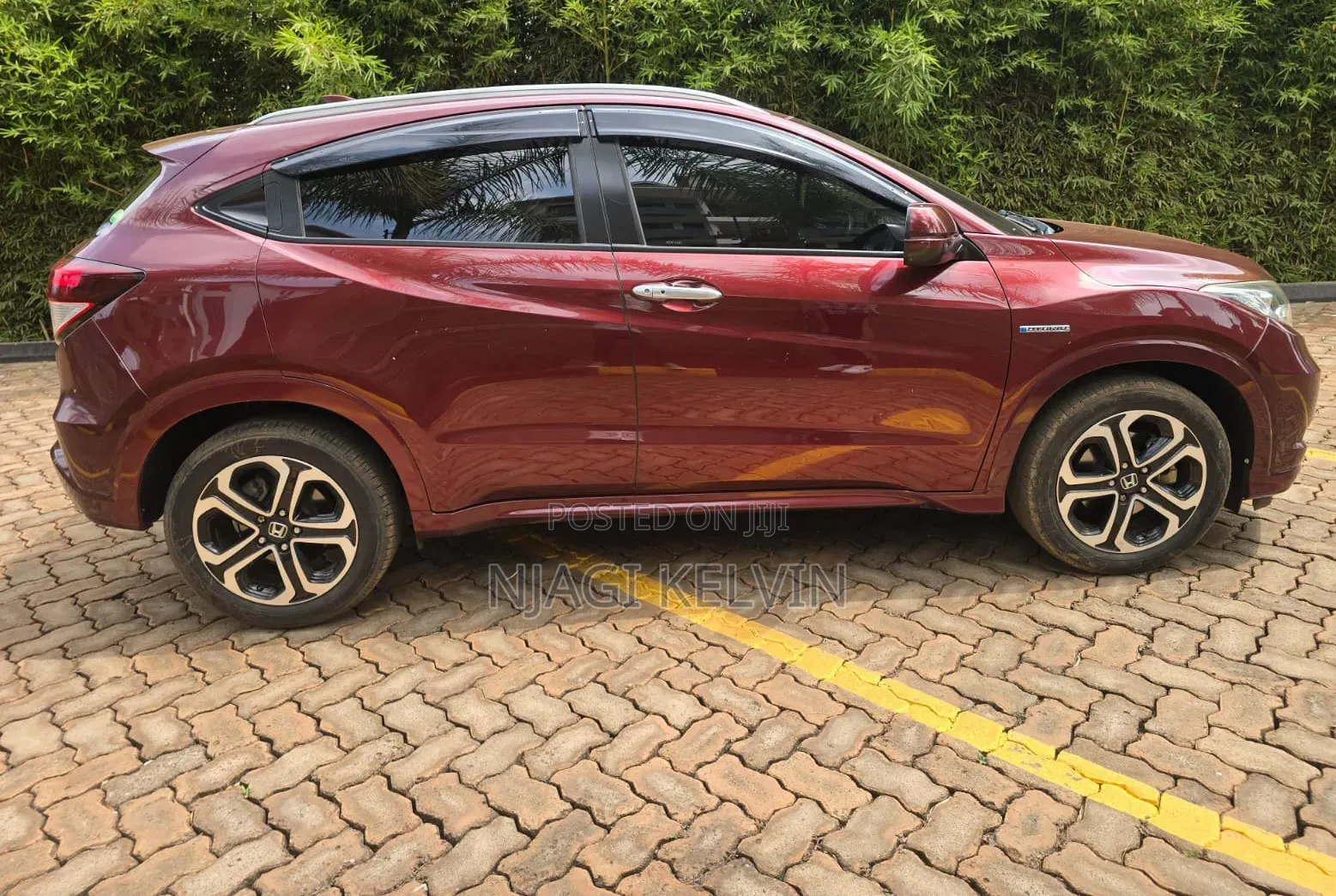 Honda Vezel 1.5 Hybrid 2WD 2015 Maroon
