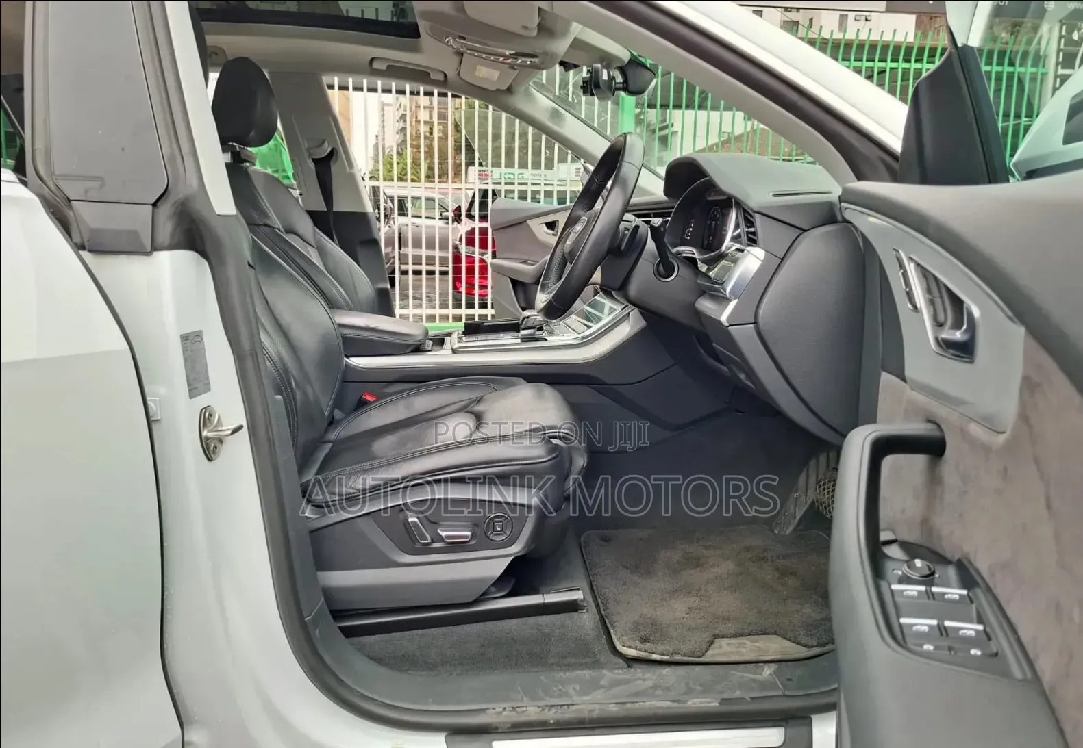 Audi Q8 3.0T Premium AWD quattro 2019 White