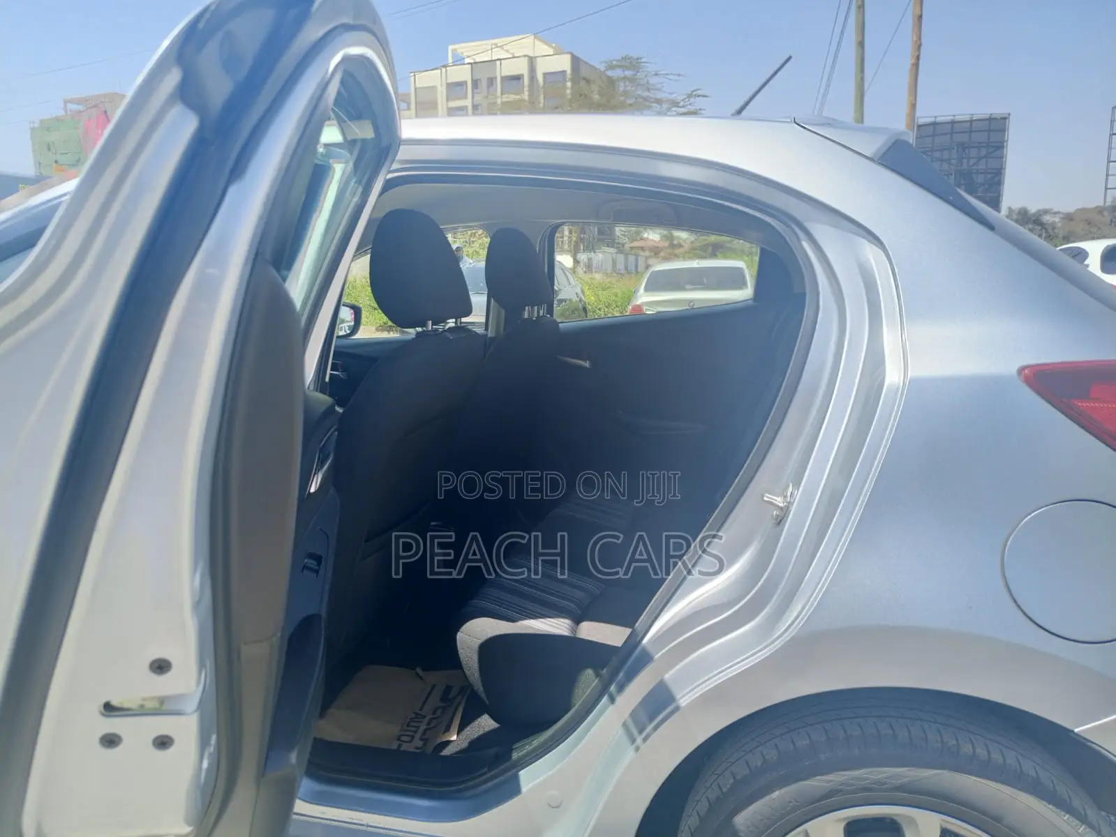 Mazda 2 2020 Silver