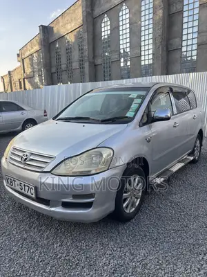 Toyota Ipsum 2005 Silver