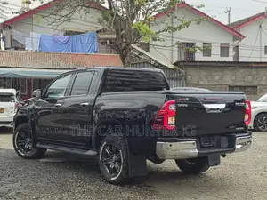 Toyota Hilux Revo Double Cab Deisel 2.4 AWD 2020 Black