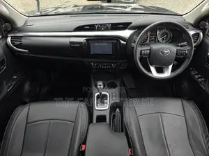 Toyota Hilux Revo Double Cab Deisel 2.4 AWD 2020 Black