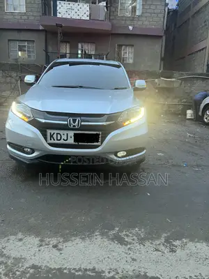 Honda Vezel 1.5 2WD 2015 Silver