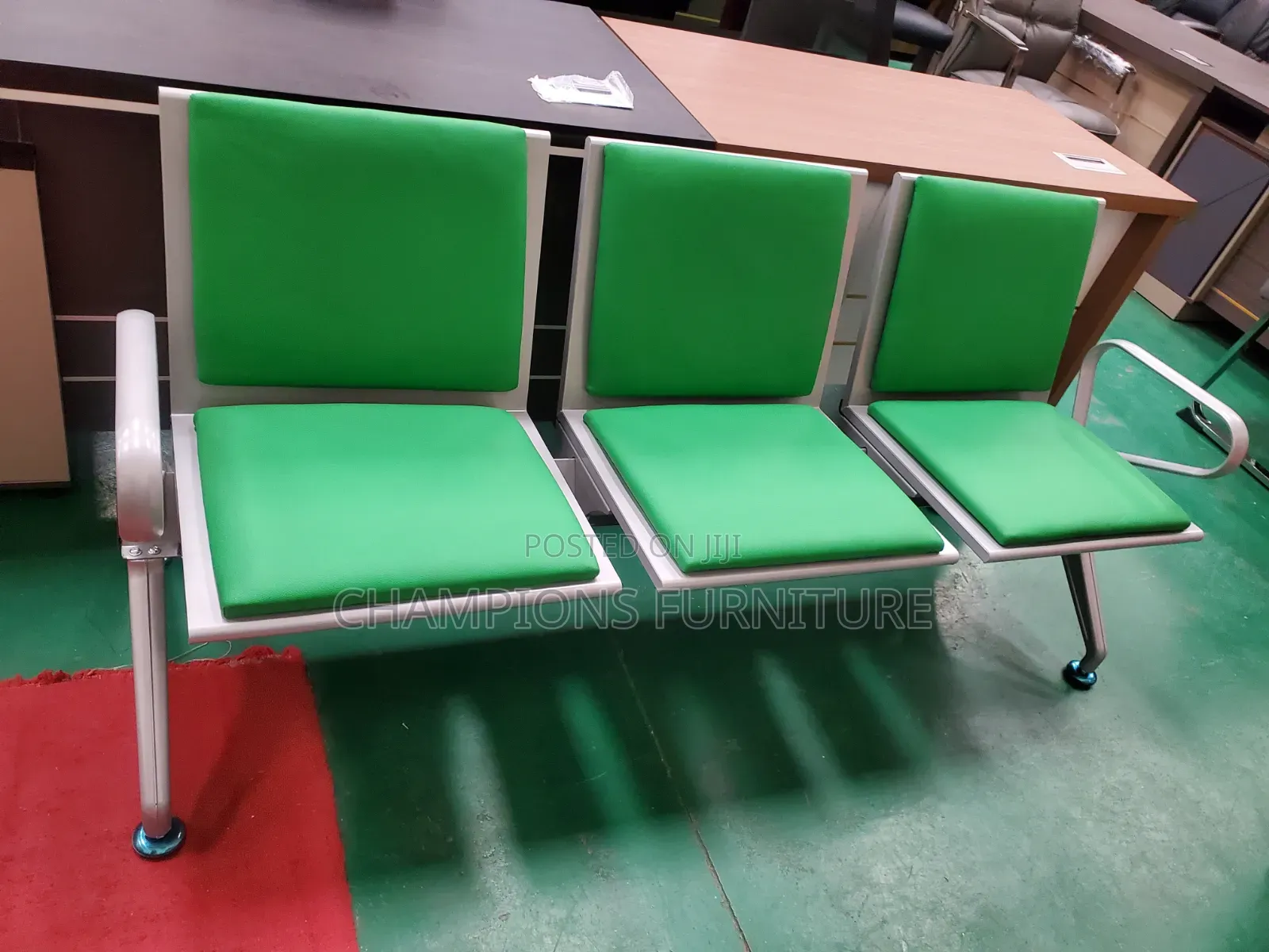Green 3-Seater Airport Link Chair