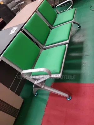 Green 3-Seater Airport Link Chair